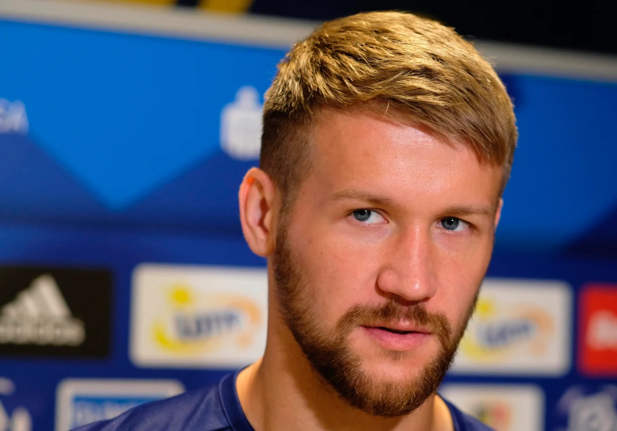 Piast Gliwice ma za sobą bardzo udany rok. W 2019 roku podopieczni Waldemara Fornalika zdobyli mistrzostwo polski i byli najlepiej punktującym zespołem. W sumie Piastunki zgromadziły 72 oczka, ale rok zakończył porażką na wyjeździe z Wisłą Płock. 2019 rok był też bardzo udany dla napastnika Piasta, Piotra Parzyszka. O tym jak czuje się w Gliwicach, ale też o tym, dlaczego święta spędzi w Holandii - z Piotrem Parzyszkiem rozmawiał Wojciech Marczyk z redakcji sportowej RMF FM.