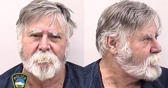 Białobrody i siwowłosy mężczyzna dokonał na dwa dni przed Bożym Narodzeniem napadu na bank w Colorado Springs, po czym rozrzucał zrabowane pieniądze na ulicy krzycząc do przechodniów "Wesołych Świąt!". 