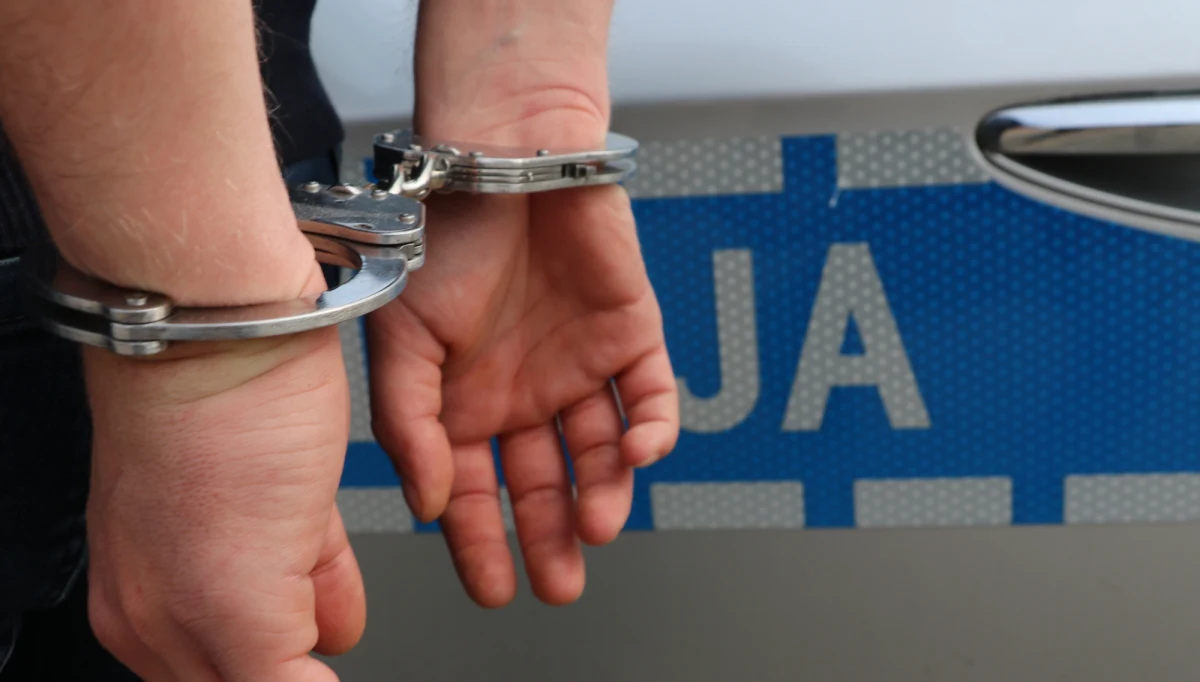 Sąd zastosował tymczasowy areszt wobec mężczyzny podejrzanego o napaść na członków Food Not Bombs, którzy rozdawali posiłki potrzebującym w Warszawie. Mężczyźnie przedstawiono m.in. zarzut publicznego propagowania faszyzmu. 