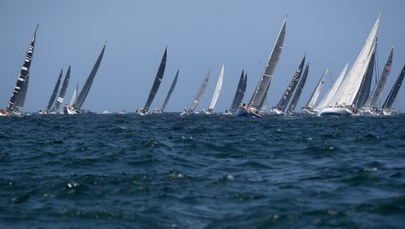 Regaty Sydney-Hobart:  "Comanche" zwycięzcą, Polacy płyną na 12. pozycji