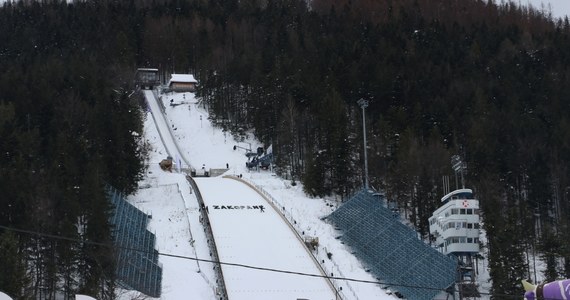 Na Wielkiej Krokwi imienia Stanisława Marusarza w Zakopanem podczas treningu kadry juniorów kontuzji doznał Mateusz Gruszka. 18-latek upadł przy lądowaniu.