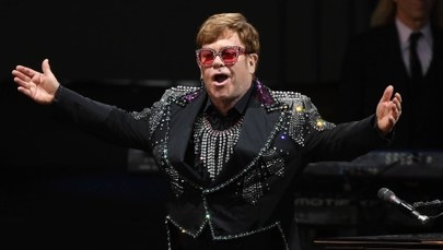 Prywatne adresy odznaczonych na stronie brytyjskiego rządu. Wśród poszkodowanych Elton John