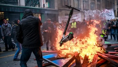 Starcia z policją na demonstracji w Paryżu