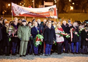 Sondaż: Zjednoczona Prawica nadal cieszy się wysokim poparciem