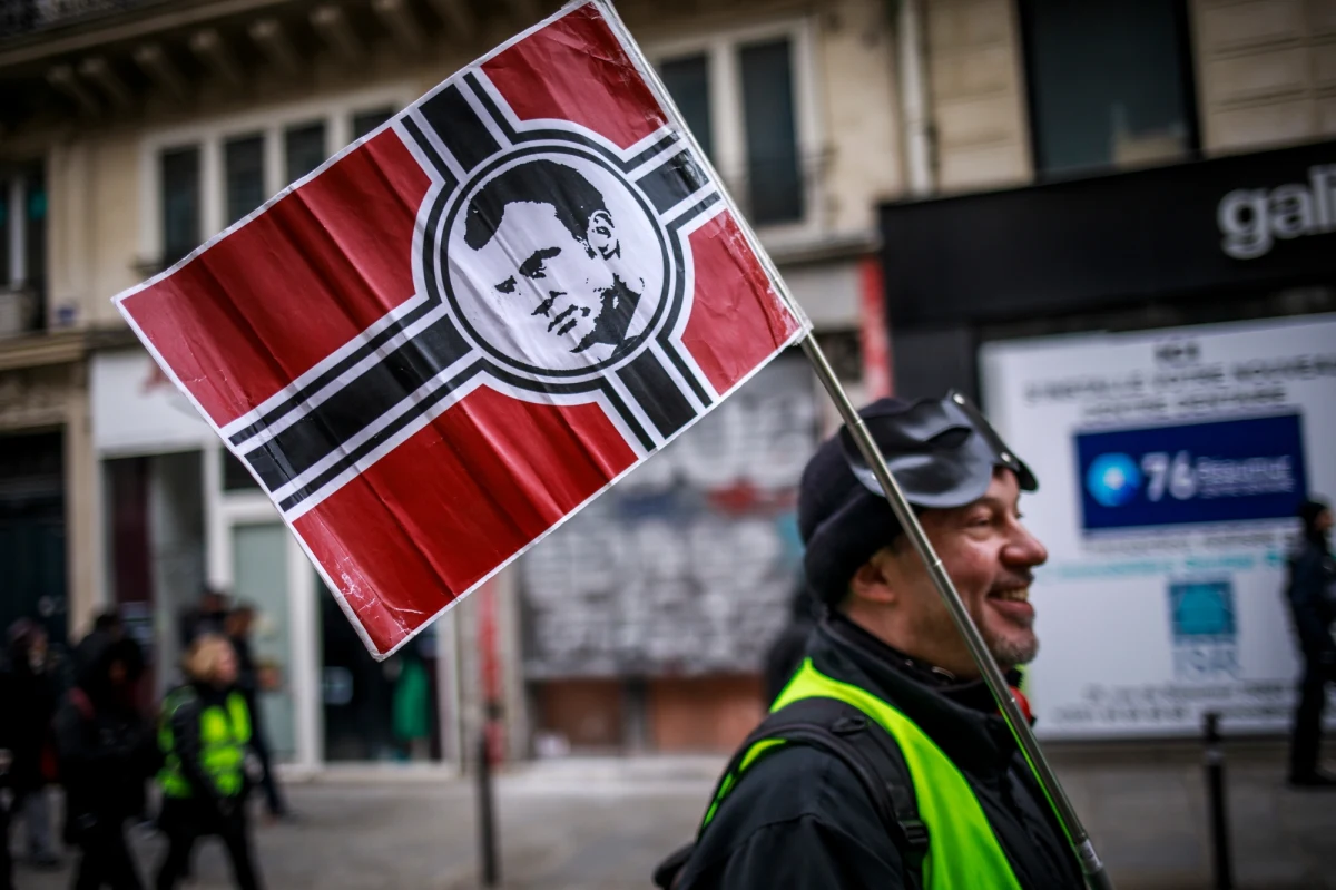 Czego można się spodziewać po zapowiadanej przez szefa gabinetu Prezydenta RP Krzysztofa Szczerskiego wizycie prezydenta Emmanuela Macrona w Polsce w lutym? Zdania francuskich obserwatorów są na ten temat podzielone. Jedni widzą na horyzoncie ocieplenie relacji pomiędzy Paryżem i Warszawą. Inni jednak radzą polskim władzom, by zachowały ostrożność.