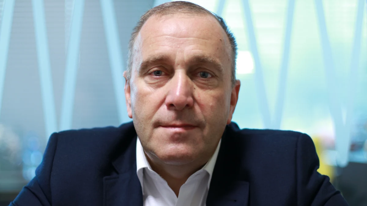 "Lekarz i poseł KO Riad Haidar od stycznia nie będzie kierował oddziałem neonatologicznym szpitala w Białej Podlaskiej. Zadecydował o tym dyrektor szpitala, radny Zjednoczonej Prawicy" – napisał w poniedziałek na Twitterze szef PO Grzegorz Schetyna.