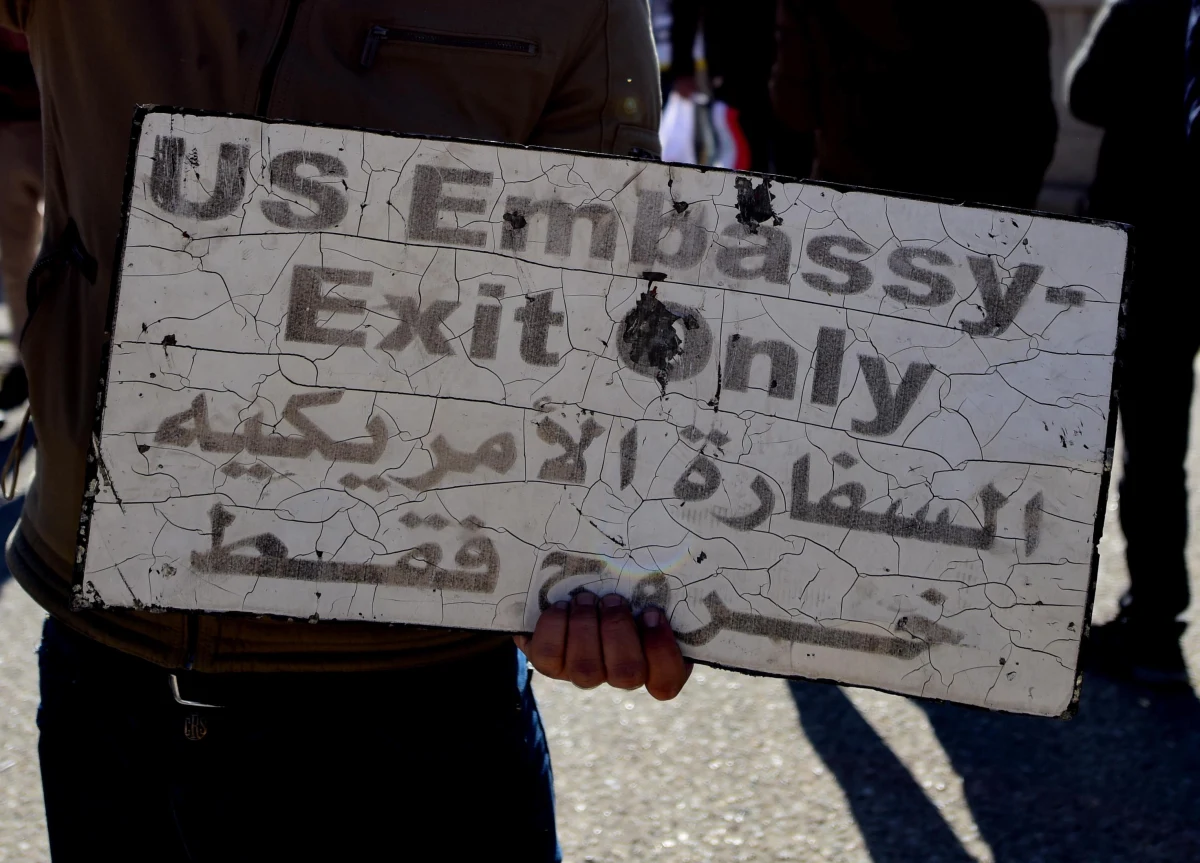 Prezydent USA Donald Trump we wpisie na Twitterze stwierdził, że za wtorkowym atakiem na amerykańską ambasadę w Bagdadzie stoi Iran. Dodał, że poniesie za to "pełną odpowiedzialność".