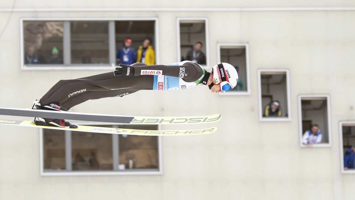 W 68. Turnieju Czterech Skoczni doszło do poważnego kryzysu. W poniedziałek wiele ekip miało problem z zakwaterowaniem w hotelu w Garmisch-Partenkirchen. Pokoje nie zostały przygotowane na czas. Problemy dotknęły szczególnie Norwegów, ale także Polaków i Szwajcarów.