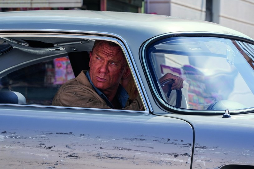 Nowy film o przygodach agenta Jej Królewskiej Mości Jamesa Bonda "Nie czas umierać" trafi do polskich kin 3 kwietnia tego roku. Będzie to piąta, a zarazem ostatnia część, w której w główną rolę wcielił się brytyjski aktor Daniel Craig. Zdjęcia do filmu już się skończyły, a Craig opowiedział magazynowi "Empire" co czuł podczas ostatniej sceny, w której grał postać legendarnego agenta.