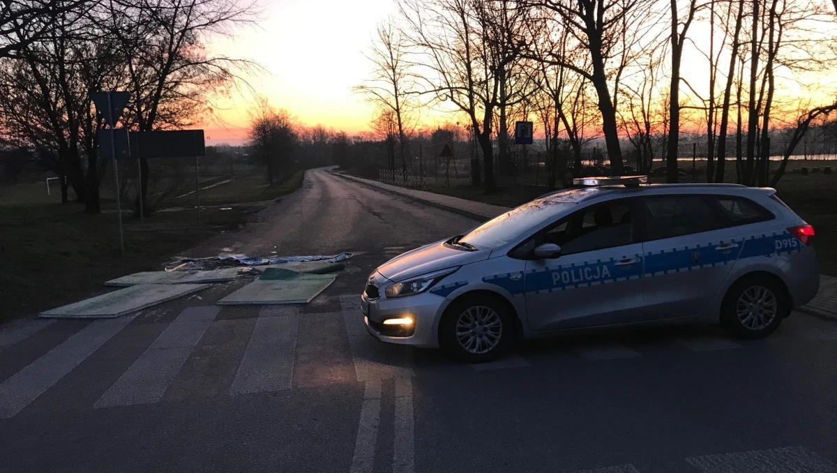 Tuż przed Nowym Rokiem w Uścimowie na Lubelszczyźnie wykryto ognisko ptasiej grypy. W trzech sąsiednich fermach padło 40 tysięcy sztuk indyka. W okolicy wprowadzono nadzwyczajne środki bezpieczeństwa. Na miejscu wykryto kolejne ognisko choroby.