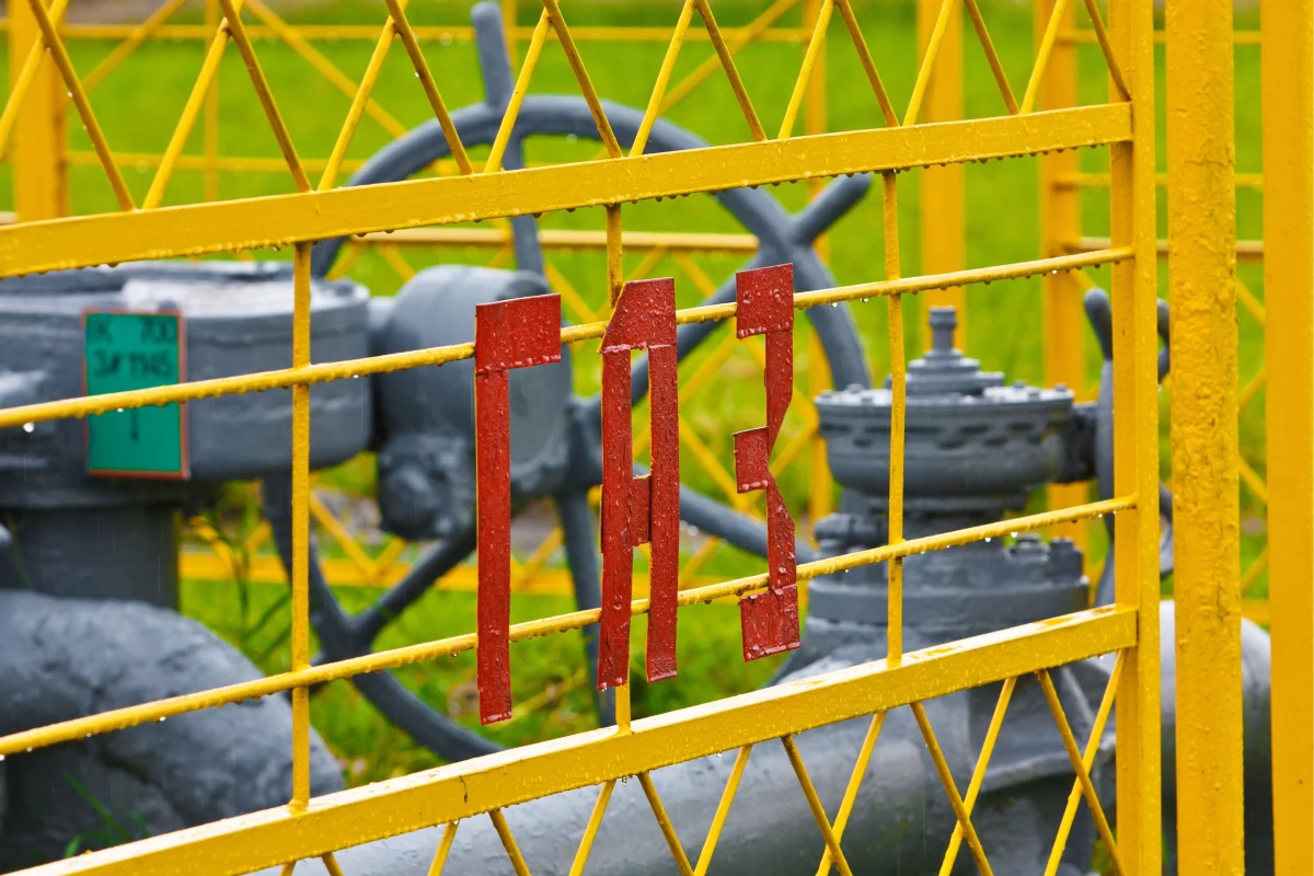 Rosja wstrzymała od 1 stycznia dostawy ropy na Białoruś rurociągiem Przyjaźń - poinformował państwowy białoruski koncern Biełnaftachim. Według strony rosyjskiej tranzyt w kierunku zachodnim przez Białoruś jest realizowany "w pełnym zakresie".