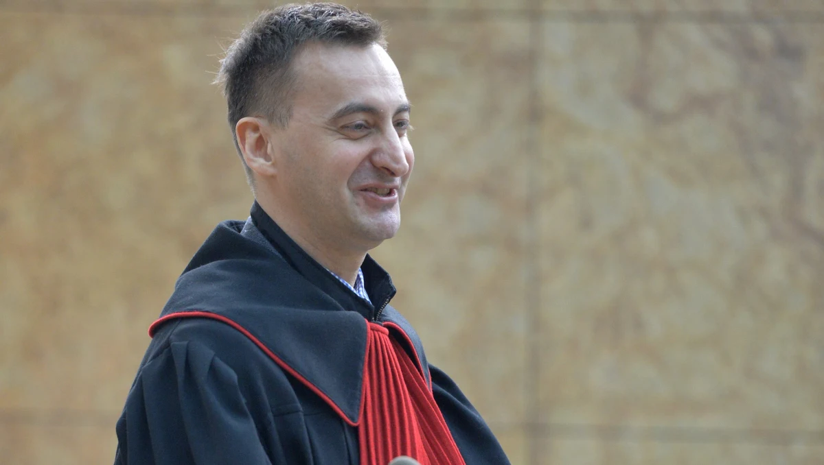 Prokuratura nie wykonuje postanowienia sądu w sprawie przywrócenia Mariusza Krasonia do pracy w Krakowie bo twierdzi, że to orzeczenie jest błędne. Sam zainteresowany zapowiada wyegzekwowanie tego postanowienia.