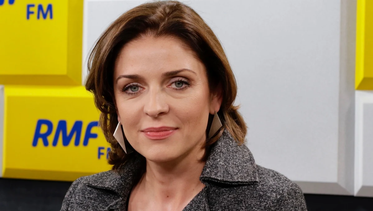 Posłanka Joanna Mucha będzie ubiegała się o funkcję przewodniczącej PO. W piątek poinformowała o zarejestrowaniu swej kandydatury. Potrzebujemy zmiany w PO - oświadczyła Mucha, której hasłem wyborczym jest "Nowy Początek".