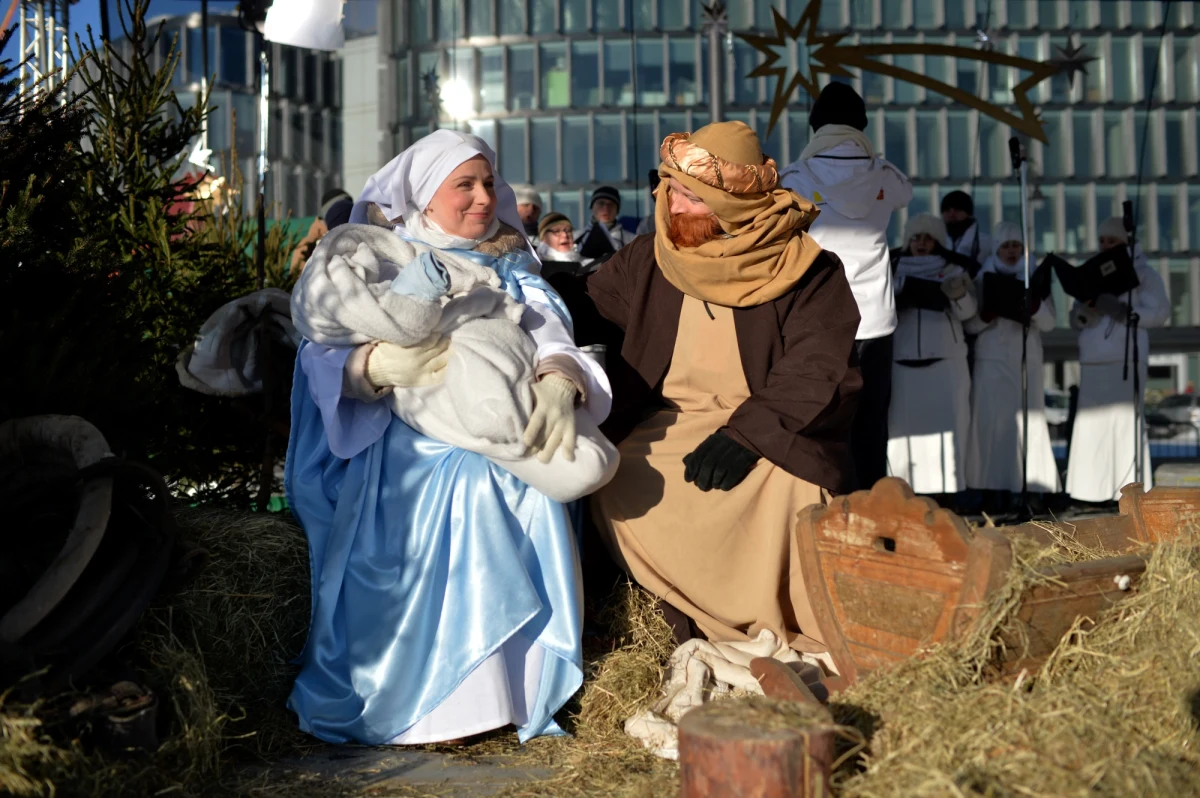 Uroczystość Trzech Króli objawia Boga, który przyszedł do wszystkich. Ukazuje również prawdę o tym, że ludzie potrzebują Chrystusa – zaznacza sekretarz generalny Konferencji Episkopatu Polski, bp Artur Miziński.