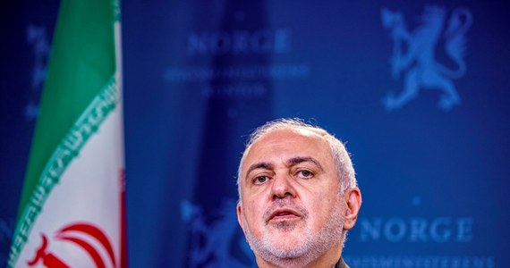 "Iran nie dąży ani do eskalacji sytuacji, ani do wojny" - oświadczył na Twitterze irański minister spraw zagranicznych Mohammad Dżawad Zarif po ataku Iranu na cele USA w Iraku. Zastrzegł jednocześnie, że Iran będzie się bronił przed każdą agresją.