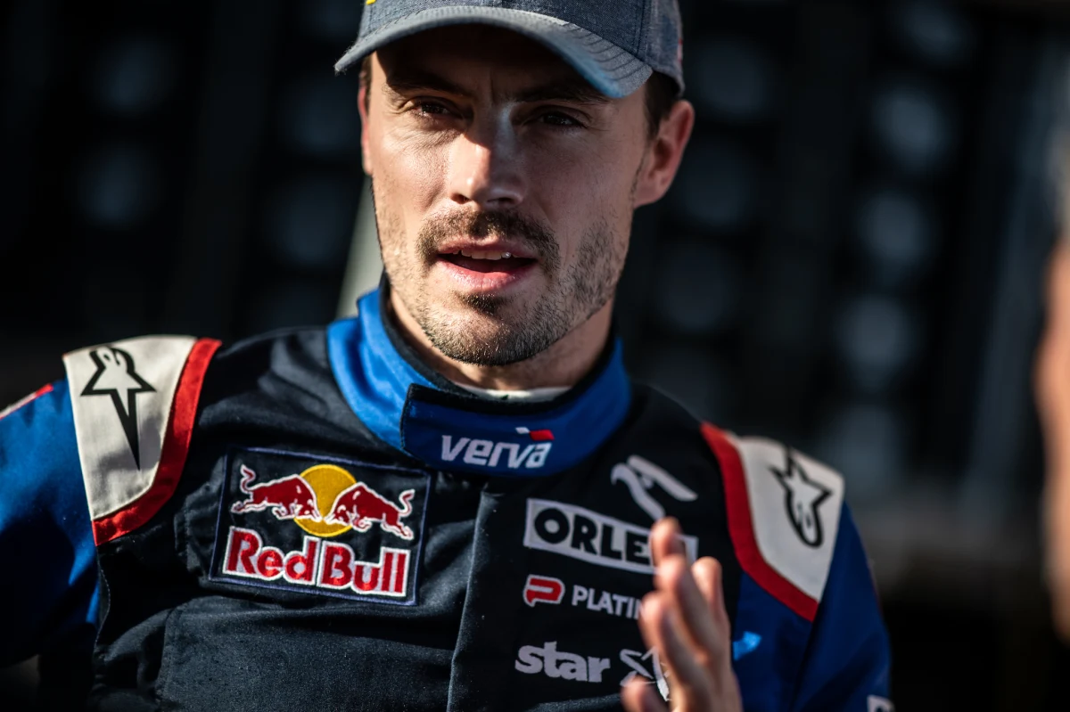 Rafał Sonik zajął szóste miejsce na czwartym etapie Rajdu Dakar. W klasyfikacji generalnej spadł na czwarte miejsce. Zwyciężył lider Chilijczyk Ignacio Casale (obaj Yamaha Raptor). Wśród kierowców etap wygrał Francuz Stephane Peterhansel, Jakub Przygoński był ósmy.