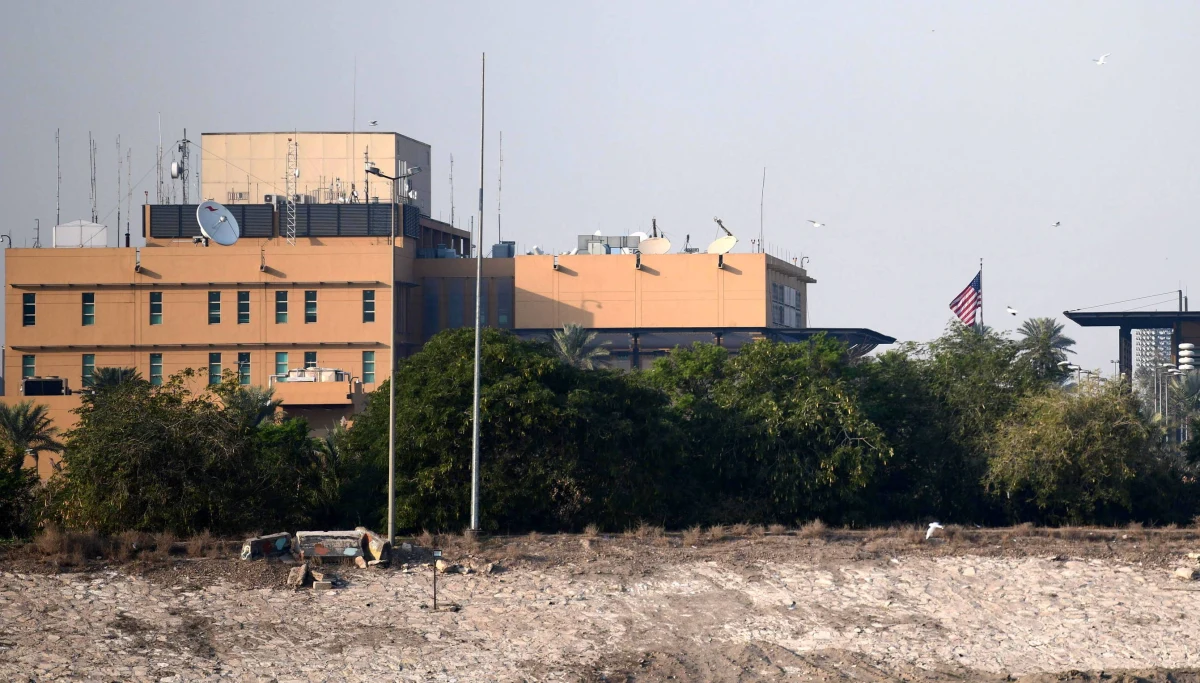 Dwie rakiety typu "Katiusza" spadły na Zieloną Strefę w Bagdadzie - informują lokalne media i mieszkańcy stolicy Iraku na mediach społecznościowych. W okolicy słychać syreny.