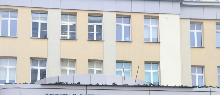 Trudna sytuacja w szpitalnych oddziałach ratunkowych w Krakowie. Dotyczy to zwłaszcza placówek znajdujących się bliżej centrum miasta. Odnotowują one większe kolejki. Wszystko ma związek z przenosinami Szpitala Uniwersyteckiego do nowej siedziby w Krakowie Prokocimiu. Przeniesiono tam także SOR.