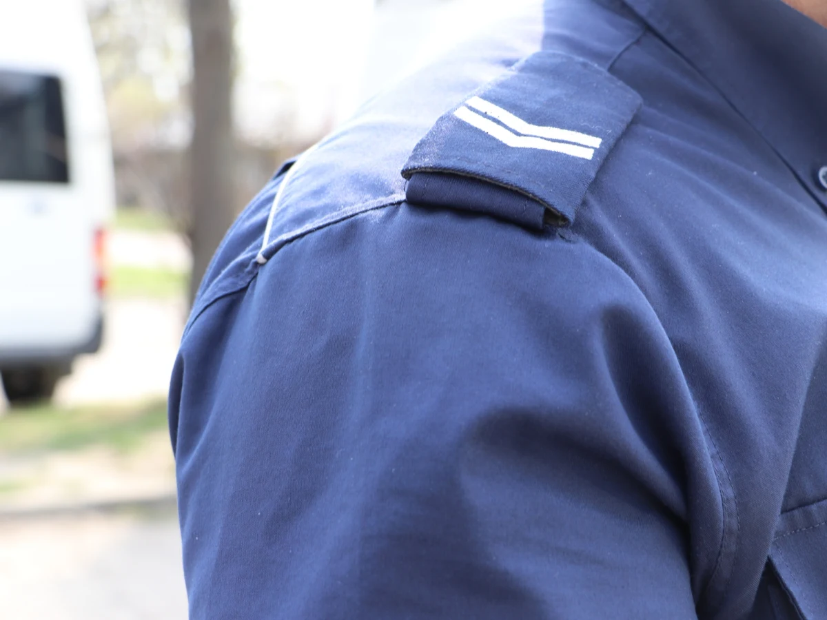 Trzy dziewczynki w wieku 9, 10 i 13 lat, które uciekły z domów, zostały odnalezione w jednym z mieszkań w Jeleniej Górze. "Zakończyliśmy poszukiwania; dziewczynki są całe i zdrowe" - powiedziała podinsp. Edyta Bagrowska, rzeczniczka Komendy Miejskiej Policji w Jeleniej Górze.