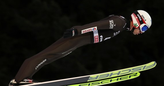 W niedzielę w Predazzo odbędą się zawody Pucharu Świata w skokach narciarskich. Do faworytów zaliczani są Dawid Kubacki i Kamil Stoch. Dzień wcześniej w tej włoskiej miejscowości zajęli odpowiednio trzecie i czwarte miejsce.