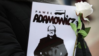 Donald Tusk w rocznicę zamordowania Pawła Adamowicza: Był celem kampanii nienawiści