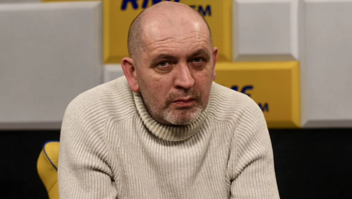 "Wszystkim wydaje się, że karty są już rozdane, ale pamiętajmy o bardzo ważnej rzeczy - wybory to jest świat na opak. Każde wybory rządzą się inną logiką, ale każde wybory mają też swoją dynamikę. Ostatnie wybory prezydenckie pokazały, że wszystko może się wydarzyć" - powiedział w Porannej rozmowie w RMF FM Tomasz Karoń, strateg polityczny komentując sondaże przed wyborami prezydenckimi. "Mamy ciekawych kandydatów, mamy też kandydatów, których do tej pory nie mieliśmy w grze. (...) To są osoby, które aspirują do bycia lokatorem dużego pałacu, to zawsze jest nowa sytuacja, nowa rola, oni w niej dopiero będą się odnajdywać" - powiedział Karoń.