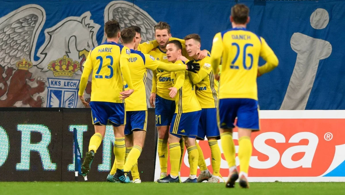 Prezydent Gdyni Wojciech Szczurek wstrzymał finansowanie dla ekstraklasowego klubu Arki Gdynia. „Złożone publicznie obietnice, nie zostały dotrzymane. Dopóki sytuacja nie zostanie unormowana, Miasto nie będzie wspierać finansowo Klubu” -czytamy w oświadczeniu.