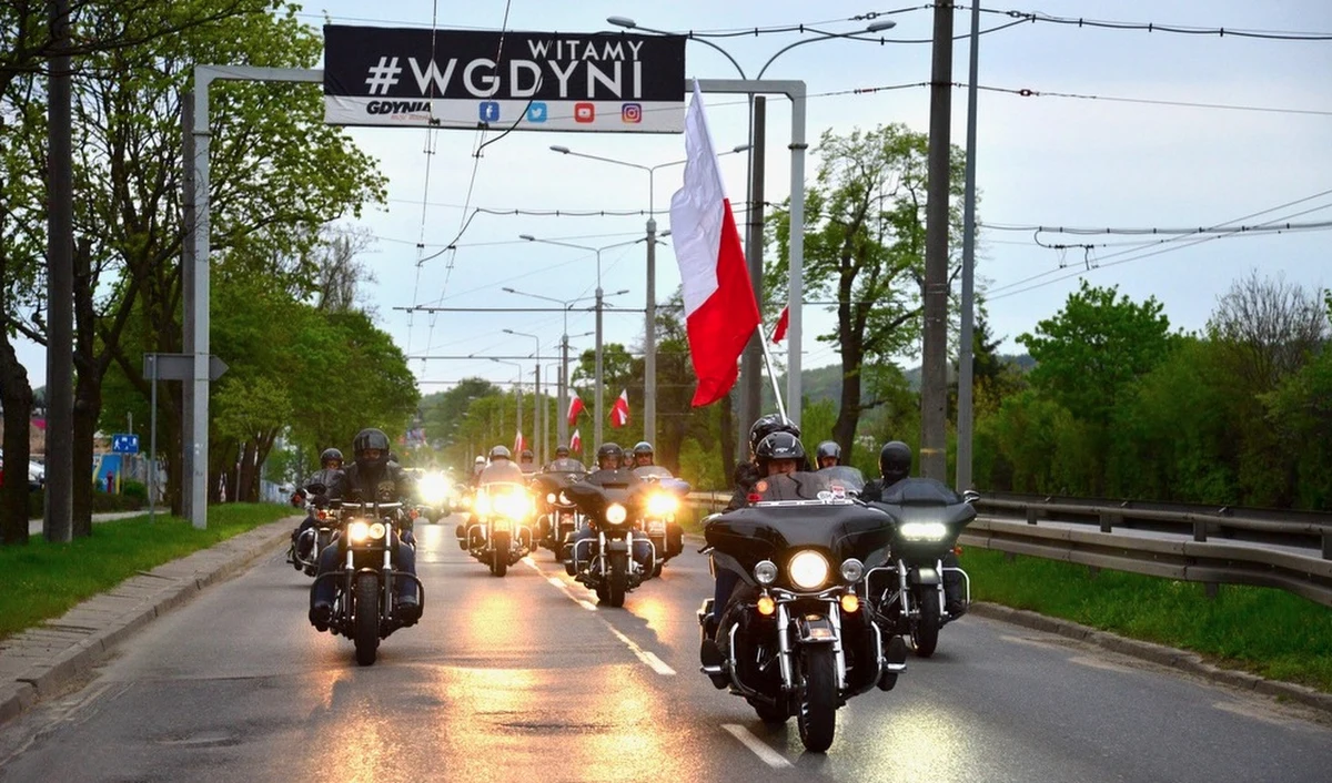 Jubileusz Radia RMF FM, w którym ja spędziłem już blisko 28 lat, jest wyjątkową okazją do wspomnień. Tym razem jednak chodzi mi o wspomnienia niedotyczące samej naszej redakcji, lecz czasów i emocji, które przez te lata przyszło mi w gronie wspaniałych koleżanek i kolegów opisywać. Chodzi mi o wspomnienia o nas samych, Polakach. O naszych emocjach i o tym, jak bardzo te emocje się przez wszystkie te lata zmieniały.