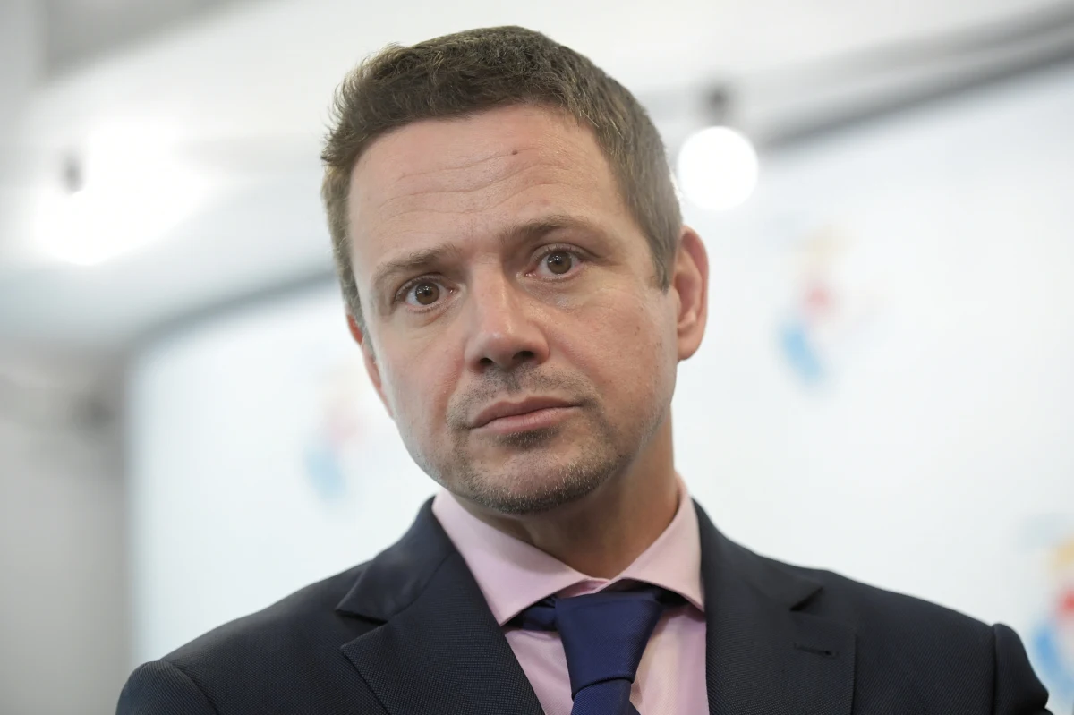 "Borys Budka ma wszystkie przymioty, które sprawiają, że ma absolutnie papiery na to, żeby stać się charyzmatycznym przywódcą Platformy Obywatelskiej i mam nadzieję, że całej opozycji" – mówił w TVN 24 prezydent Warszawy Rafał Trzaskowski. Wyraził nadzieję, że stanie się to w pierwszej turze wyborów na szefa PO.