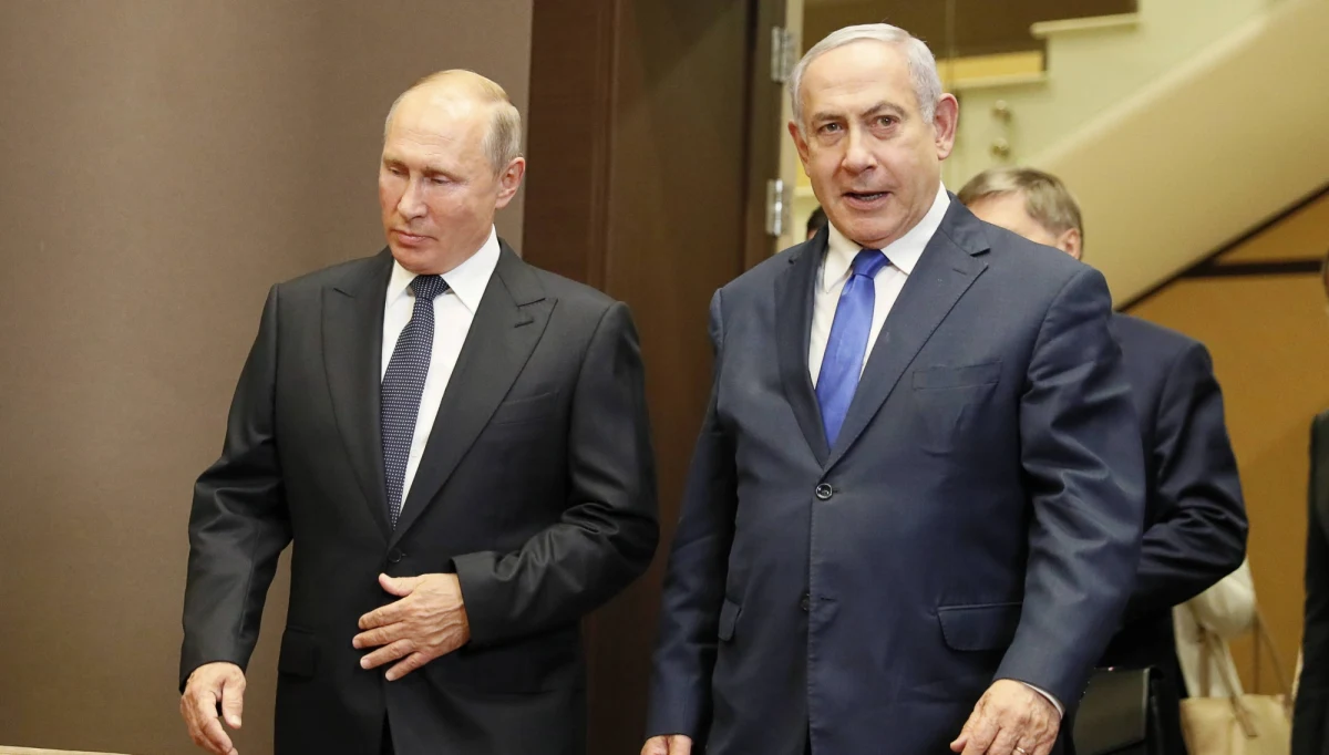 Prezydent Rosji Władimir Putin rozmawiał telefonicznie z premierem Izraela Benjaminem Netanjahu. Obie strony "podkreśliły wagę zachowania prawdy historycznej o wydarzeniach II wojny światowej i niedopuszczalność rewizji jej wyników" - podał Kreml. 