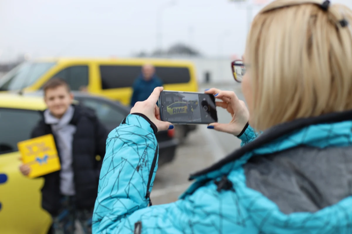 Za nami wyjątkowa rocznica! 15 stycznia 2020 roku Radio RMF FM obchodziło 30. urodziny! Wspólnie świętowaliśmy cały tydzień i przedłużamy ten czas świętowania. Z okazji naszego święta rozdaliśmy dziś tysiące urodzinowych bombonierek dla naszych słuchaczy. 