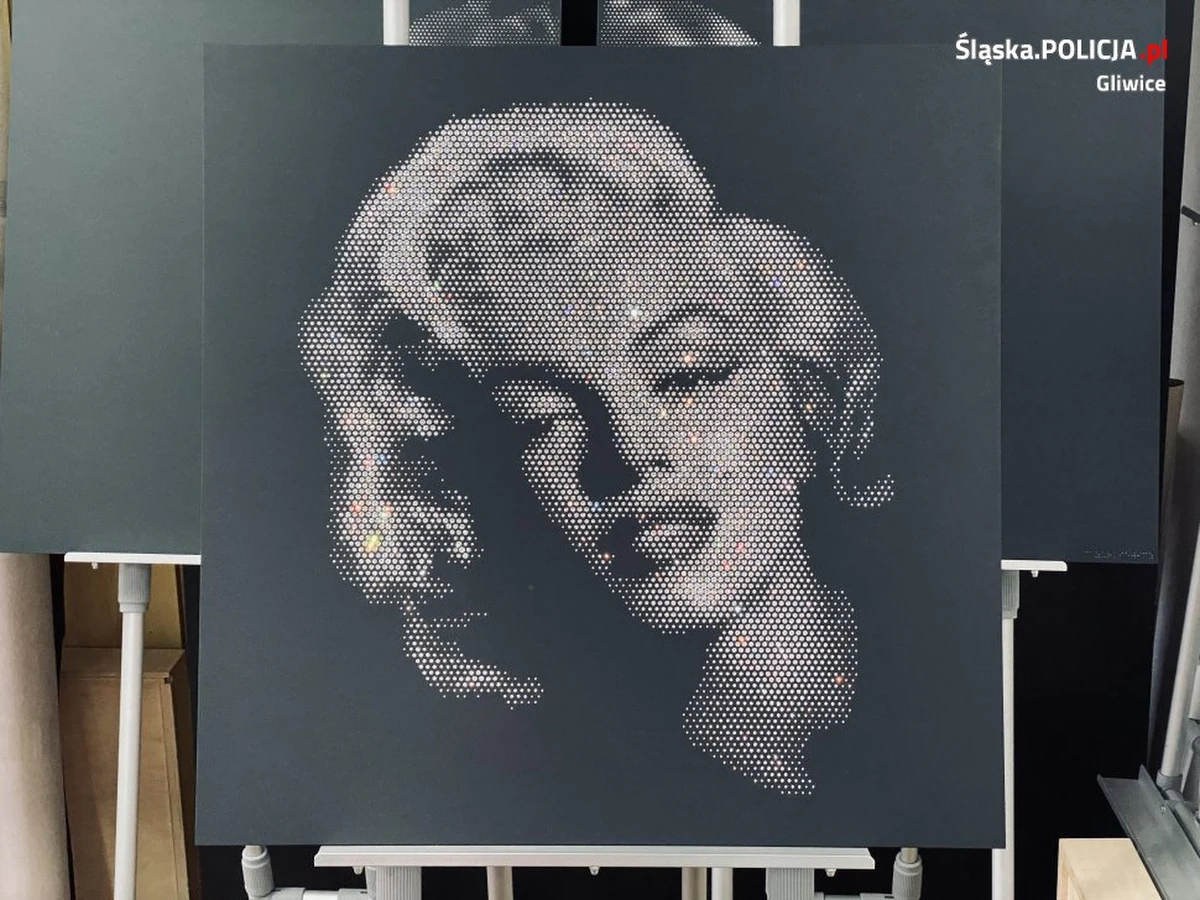 Policjanci z Gliwic odzyskali skradziony w ubiegłym roku obraz z wizerunkiem Marilyn Monroe, wykonany z 6 tysięcy kryształków Swarovskiego. Podejrzanego o współudział zatrzymano w jego mieszkaniu, gdzie na jednej ze ścian wisiał poszukiwany obraz.
