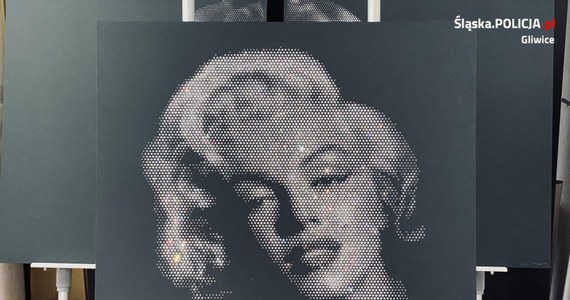 Policjanci z Gliwic odzyskali skradziony w ubiegłym roku obraz z wizerunkiem Marilyn Monroe, wykonany z 6 tysięcy kryształków Swarovskiego. Podejrzanego o współudział zatrzymano w jego mieszkaniu, gdzie na jednej ze ścian wisiał poszukiwany obraz.