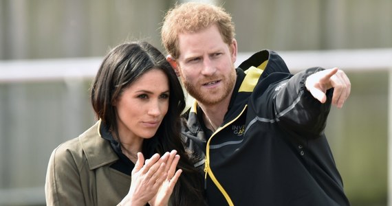 Brytyjski książę Harry opuścił w poniedziałek wieczorem Wielką Brytanię, udając się do Kanady, gdzie dołączy do przebywającej tam od kilku dni żony, księżnej Meghan oraz ich syna Archiego - podały brytyjskie media. 