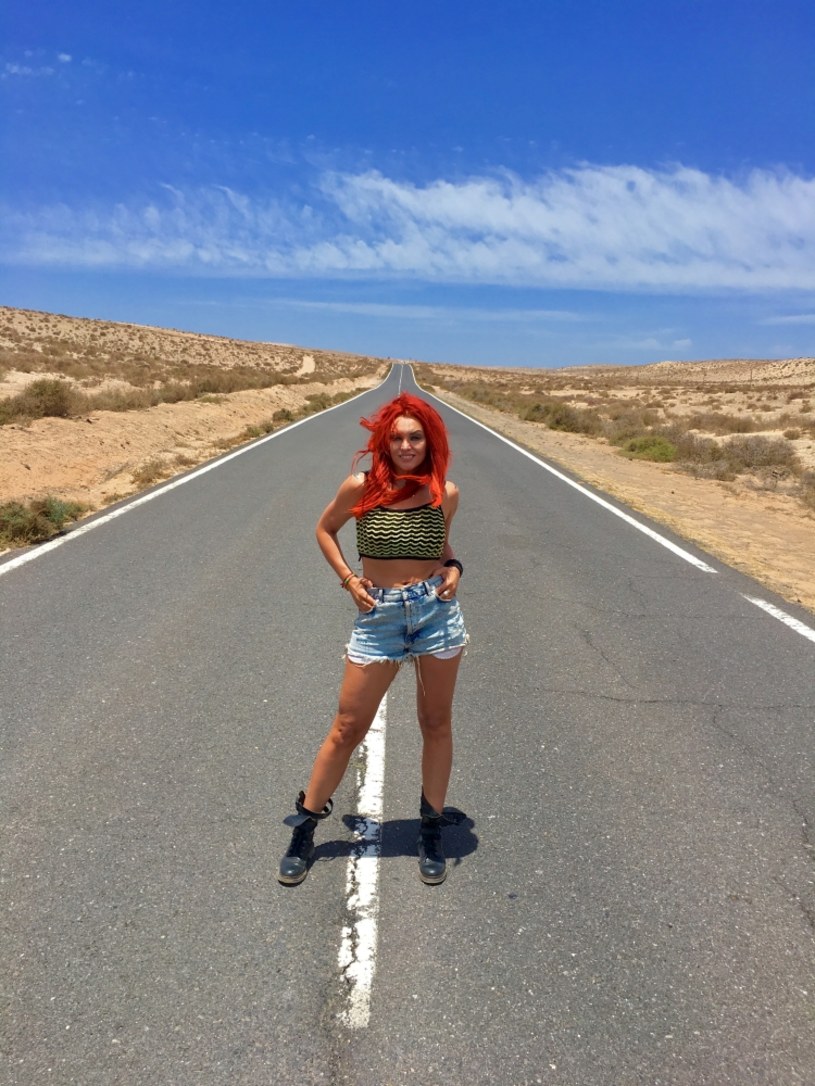Fani grupy Red Lips postanowili, że najnowszym singlem z płyty "Ja wam zatańczę" będzie ballada "Safari". Do sieci właśnie trafił teledysk do tego nagrania.