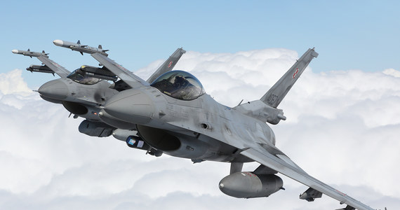 Noua misiune a avionului polonez F-16.  Distribuiți în Europa de Nord