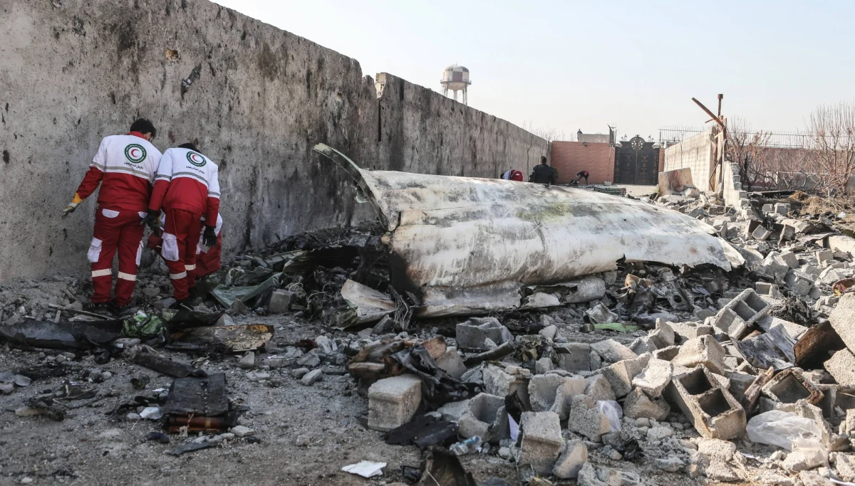 Iran potwierdził, że Gwardia Rewolucyjna wystrzeliła 8 stycznia dwie rakiety w kierunku samolotu ukraińskich sił lotniczych. Maszyna rozbiła się pod Teheranem, w wyniku czego zginęło 176 osób - to głównie Irańczycy i Kanadyjczycy. 