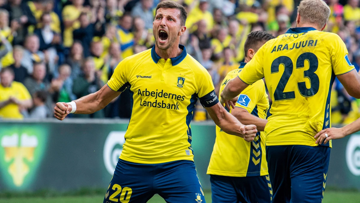 Kamil Wilczek otrzymał zgodę na odejście z duńskiego Broendby IF i negocjowanie warunków kontraktu indywidualnego z tureckim Goeztepe SK - poinformował we wtorek dotychczasowy pracodawca polskiego piłkarza. Oba kluby uzgodniły już warunki transferu.