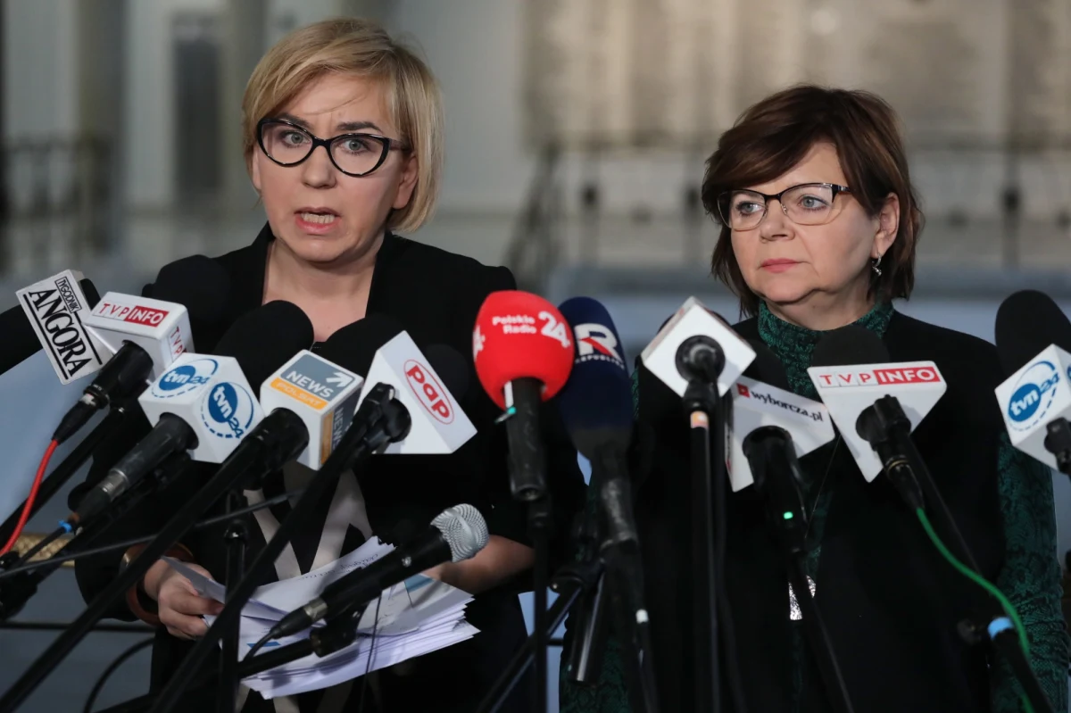 Koalicja Obywatelska złoży wniosek o powołanie komisji śledczej w sprawie nadzoru nad spółką GetBack. Zapowiedziały to posłanki KO Izabela Leszczyna i Paulina Hennig-Kloska.