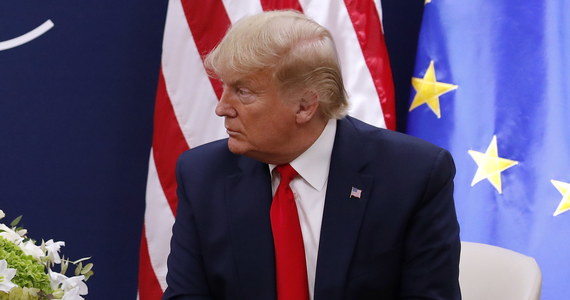 W procesie ws. impeachmentu prezydenta Donalda Trumpa kontrolowany przez republikanów Senat zablokował we wtorek wieczorem czasu lokalnego wysiłki demokratów mające na celu przekazanie na potrzeby procesu dokumentów administracji waszyngtońskiej. 