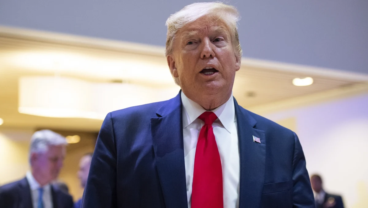 Prezydent USA Donald Trump powiedział w środę, że chciałby, aby senacki proces ws. jego impeachmentu trwał dłużej, niż to obecnie się zakłada, by można było przesłuchać jak najwięcej świadków. Przed opuszczeniem Davos przyznał, że też chciałby złożyć zeznania.