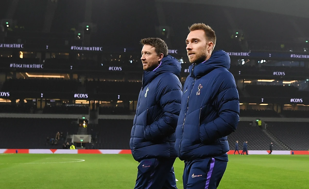 Jose Mourinho i Antonio Conte to dwaj trenerzy, którzy nie szczędzą sobie gorzkich słów. W czasie gdy oboje byli trenerami zespołów Premier League, panowie wyzywali się od „małych ludzi”, „oszustów”, padły też oskarżenia o ustawianie meczów. Tym razem wojna na słowa toczy się w sprawie Christiana Erikesna, który z Tottenhamu Hotspur ma przejść do zespołu Conte.