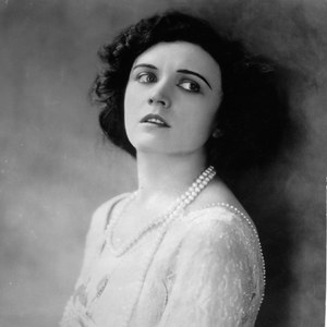 Pola Negri