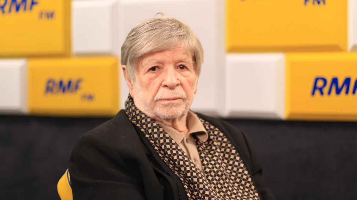 „Do polityki Władimira Putina, jak do każdej polityki, potrzebna jest historia” – mówił w Porannej rozmowie w RMF FM były ambasador Izraela w Polsce Szewach Weiss. Pytany, dlaczego Putin atakuje Polskę, Weiss stwierdził, że prezydent Rosji „ma sprawy imperialne, on odnawia imperium rosyjskie” i potrzebne mu jest „każde narzędzie”. W rozmowie Robert Mazurek poruszył także sprawę „ustawy 447”, która zdaniem części obserwatorów ma zmusić m.in. Polskę do wypłaty Żydom odszkodowań. Według byłego przewodniczącego Knesetu „realnie nie ma się czego obawiać”.