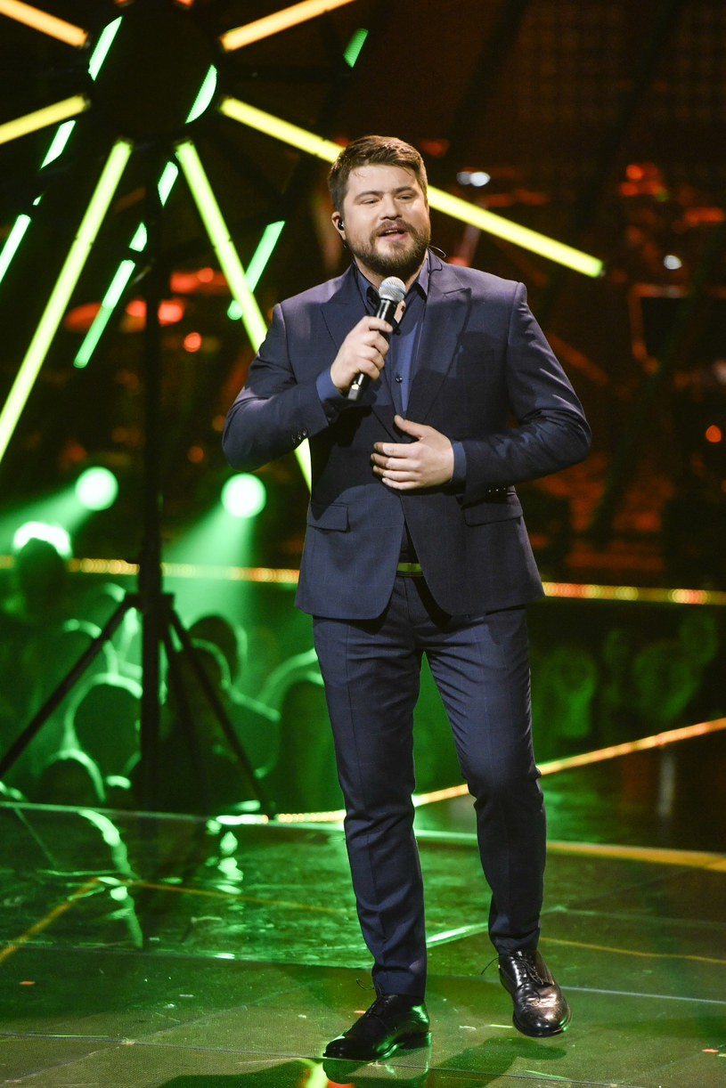 Do sieci trafił teledysk "Wróć" promujący debiutancki album Marcina Sójki, zwycięzcy dziewiątej edycji "The Voice of Poland" i triumfatora debiutów na Festiwalu w Opolu.