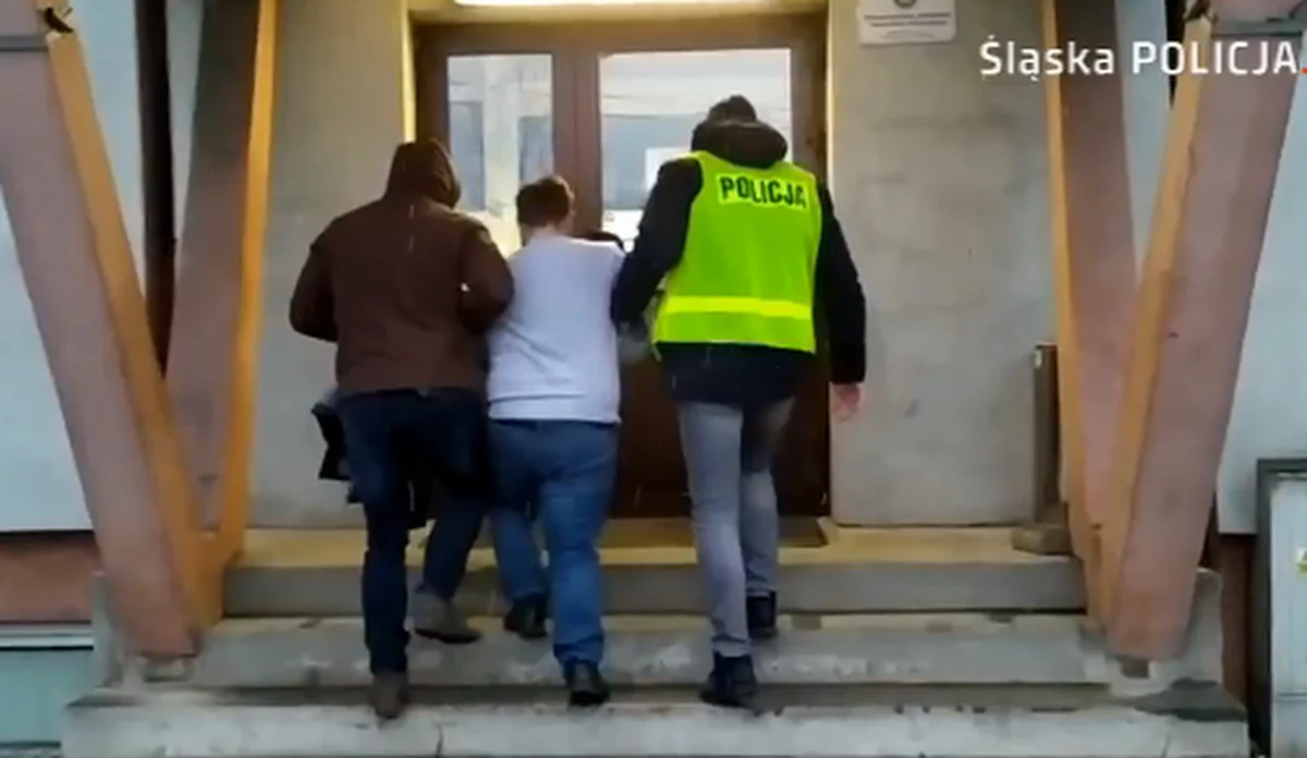 Są zarzuty dla domniemanego zleceniodawcy podłożenia ładunku wybuchowego w Wyrach na Śląsku. Mężczyzna w piątek stanął przed prokuratorem. Śledczy złożyli do sądu wniosek o tymczasowy areszt dla podejrzanego.