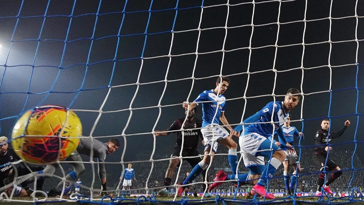 Krzysztof Piątek w trzecim ligowym meczu z rzędu był rezerwowym Milanu. Jego zespół dzięki bramce Chorwata Ante Rebica pokonał na wyjeździe Brescię 1:0 w 21. kolejce włoskiej ekstraklasy piłkarskiej.