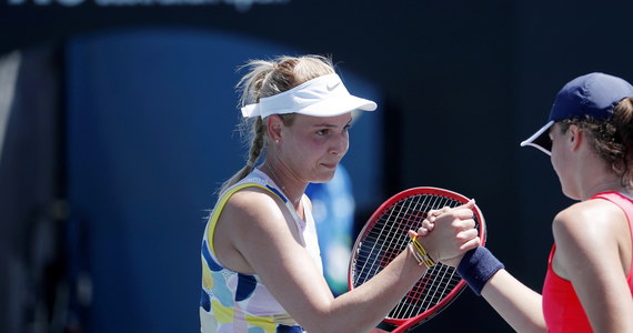 Iga Świątek w 3. rundzie wielkoszlemowego Australian Open mierzyła się nie tylko z wyżej notowaną i bardziej doświadczoną Chorwatką Donną Vekic, ale i własnym zmęczeniem. "'Ten mecz był trudny pod każdym względem" - przyznała polska tenisistka po awansie do 1/8 finału.