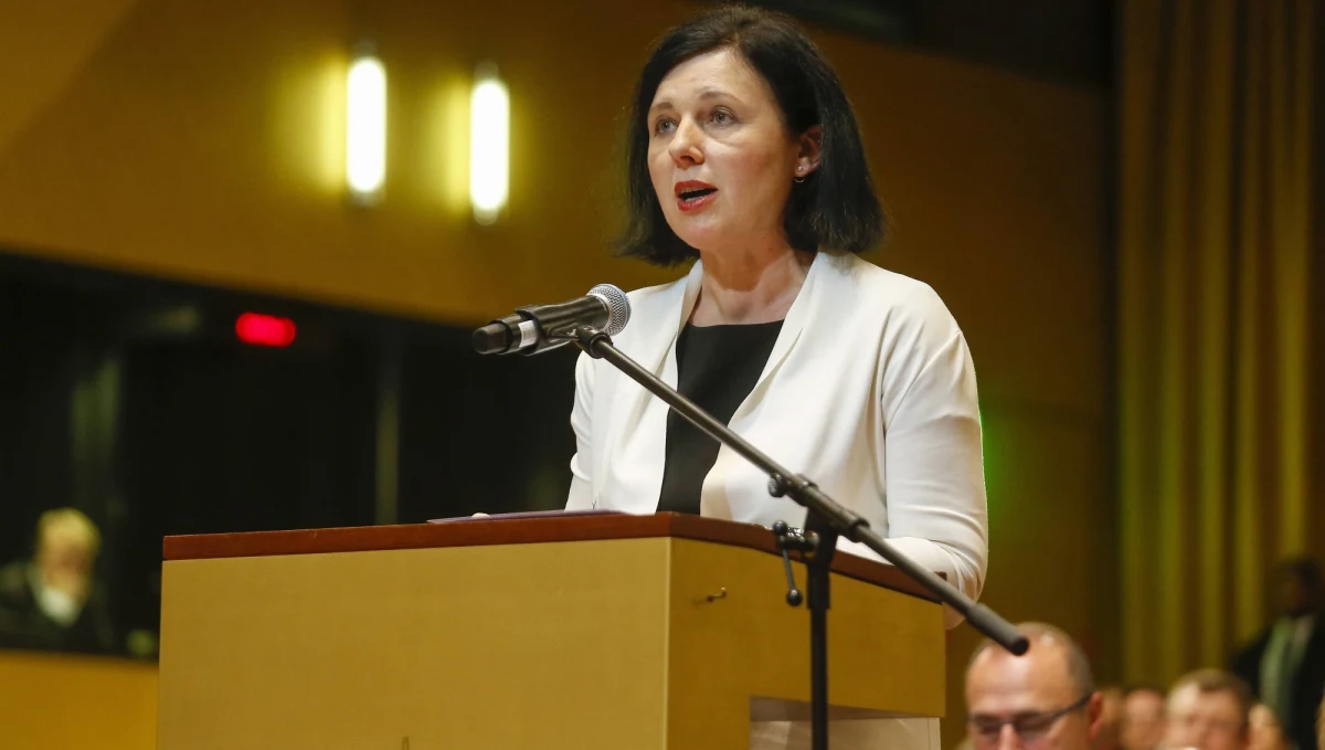 Możliwe jest spotkanie komisarz do spraw praworządności Very Jourovej z prezes Trybunału Konstytucyjnego Julią Przyłebską – ustaliła w Brukseli nasza dziennikarka Katarzyna Szymanska–Borginon. 