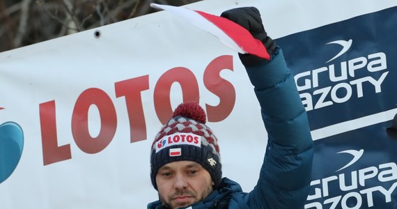 "Prawie nie może być lepiej" - powiedział trener Michal Dolezal po niedzielnym konkursie Pucharu Świata w skokach narciarskich w Zakopanem. Zwyciężył Kamil Stoch, a trzeci był Dawid Kubacki. Polaków rozdzielił Austriak Stefan Kraft.